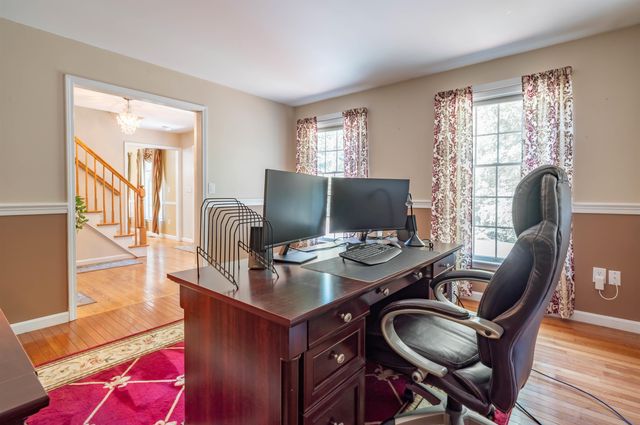 4 Mark Street, Hudson, NH 03051