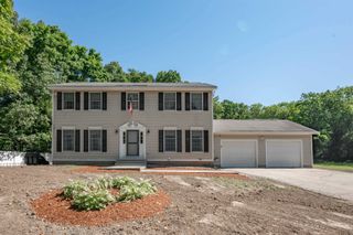 4 Mark Street, Hudson, NH 03051