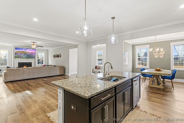 1528 Creekwood Road, Hope Mills, NC 28348