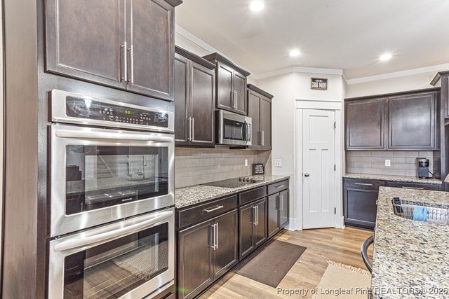 1528 Creekwood Road, Hope Mills, NC 28348