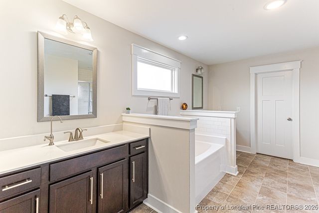 1528 Creekwood Road, Hope Mills, NC 28348