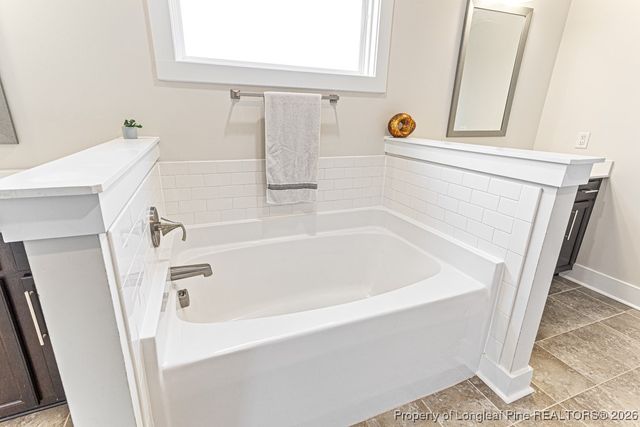 1528 Creekwood Road, Hope Mills, NC 28348