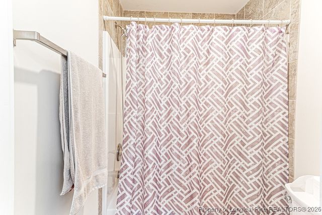 1528 Creekwood Road, Hope Mills, NC 28348