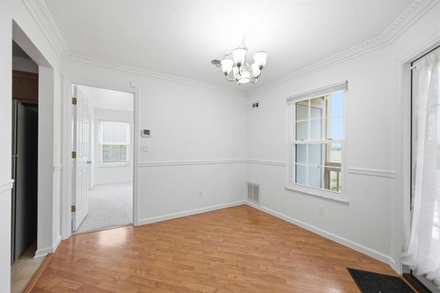 33 Highland Meadows Circle, 8, Highland Heights, KY 41076