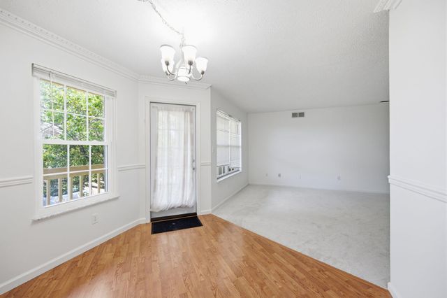 33 Highland Meadows Circle, 8, Highland Heights, KY 41076