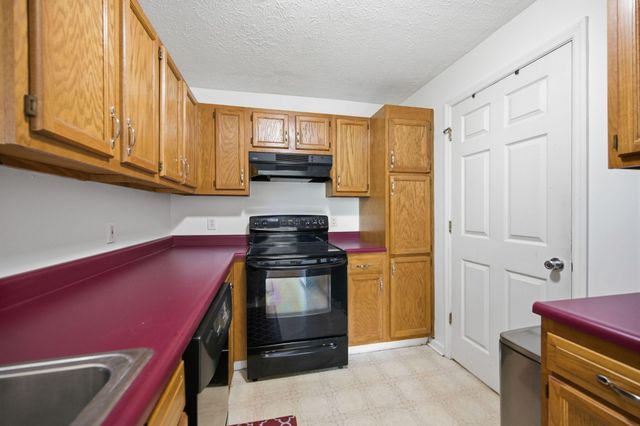 33 Highland Meadows Circle, 8, Highland Heights, KY 41076