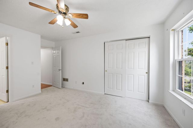 33 Highland Meadows Circle, 8, Highland Heights, KY 41076