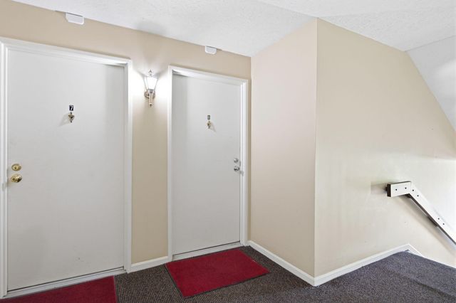 33 Highland Meadows Circle, 8, Highland Heights, KY 41076