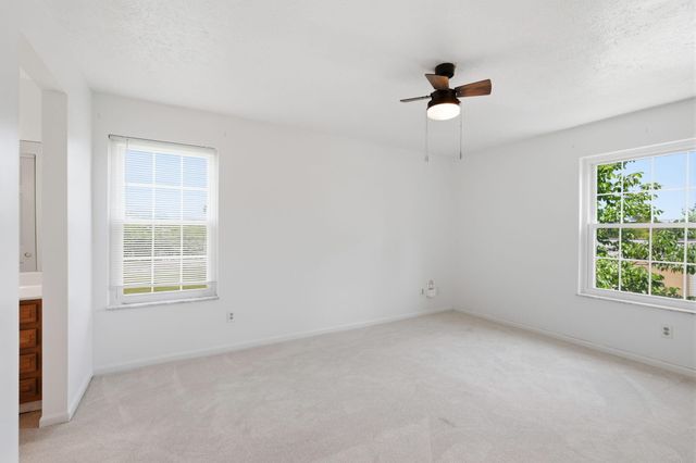 33 Highland Meadows Circle, 8, Highland Heights, KY 41076