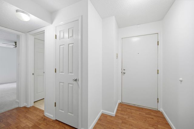 33 Highland Meadows Circle, 8, Highland Heights, KY 41076