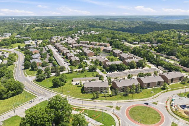 33 Highland Meadows Circle, 8, Highland Heights, KY 41076