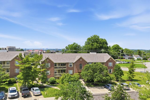 33 Highland Meadows Circle, 8, Highland Heights, KY 41076