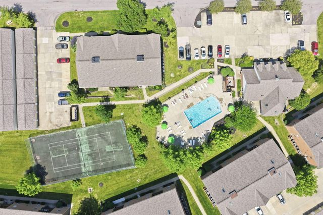 33 Highland Meadows Circle, 8, Highland Heights, KY 41076