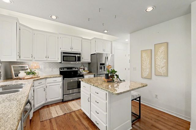 432 N Bridgefield, Wichita, KS 67230