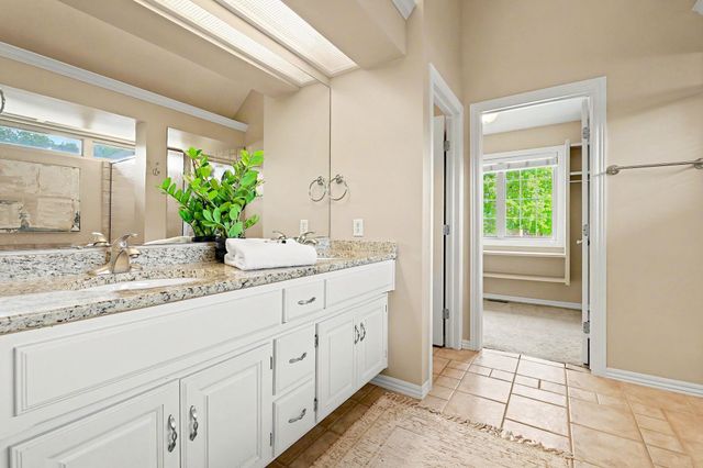 432 N Bridgefield, Wichita, KS 67230