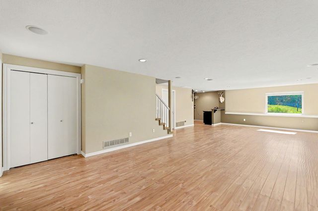 432 N Bridgefield, Wichita, KS 67230