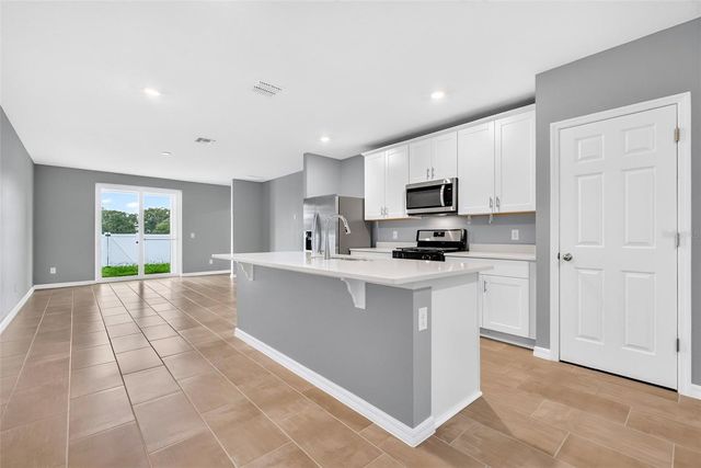29923 ANAHID DR, Leesburg, FL 34748