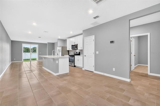 29923 ANAHID DR, Leesburg, FL 34748