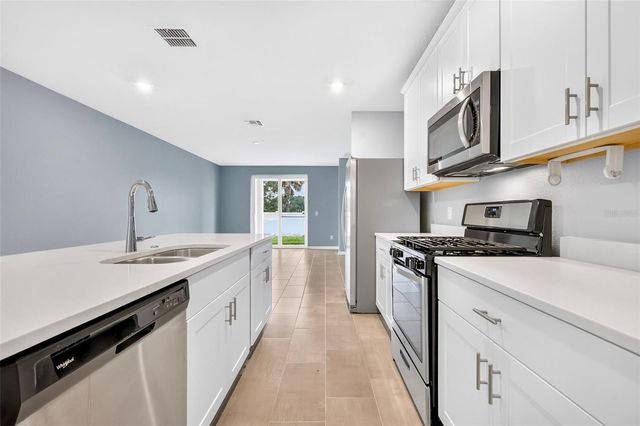 29923 ANAHID DR, Leesburg, FL 34748