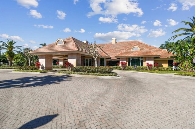 10746 CORY LAKE DRIVE, Tampa, FL 33647