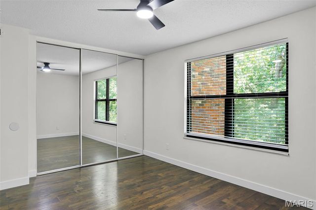 6824 Cottage Grove Lane F, St Louis, MO 63129