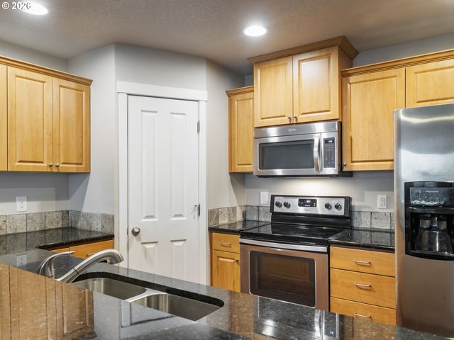 5616 Ne 74TH Ct, Vancouver, WA 98662