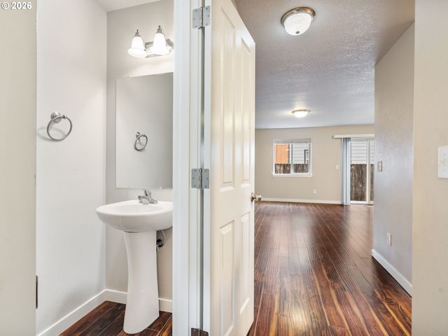 5616 Ne 74TH Ct, Vancouver, WA 98662