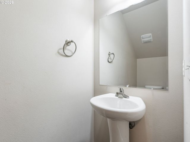 5616 Ne 74TH Ct, Vancouver, WA 98662