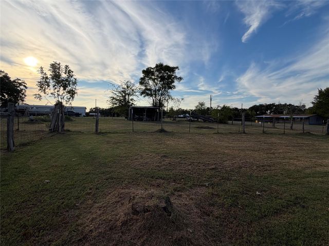 7 Kathy Lane, Huntsville, TX 77320