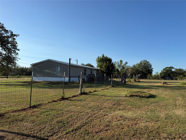 7 Kathy Lane, Huntsville, TX 77320