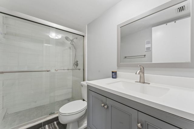 1425 Oxford Lane, Boynton Beach, FL 33426