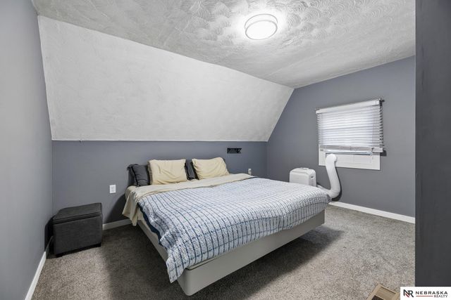 5210 Adams Street, Lincoln, NE 68504