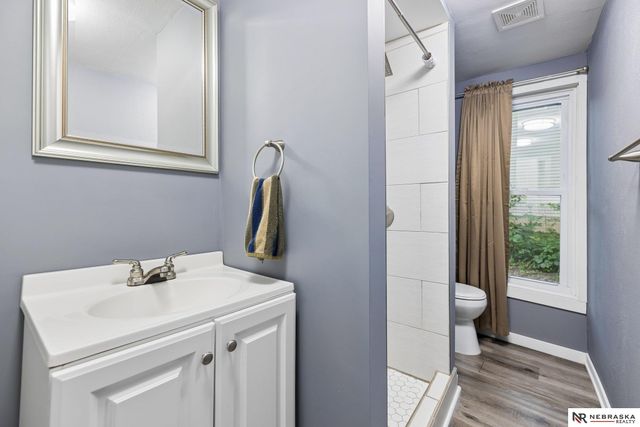 5210 Adams Street, Lincoln, NE 68504