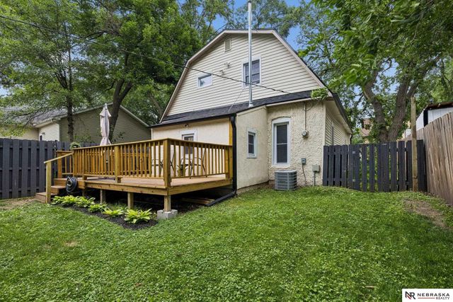 5210 Adams Street, Lincoln, NE 68504