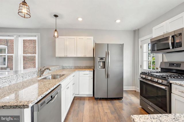 732 W RAILROAD AVE, Bryn Mawr, PA 19010