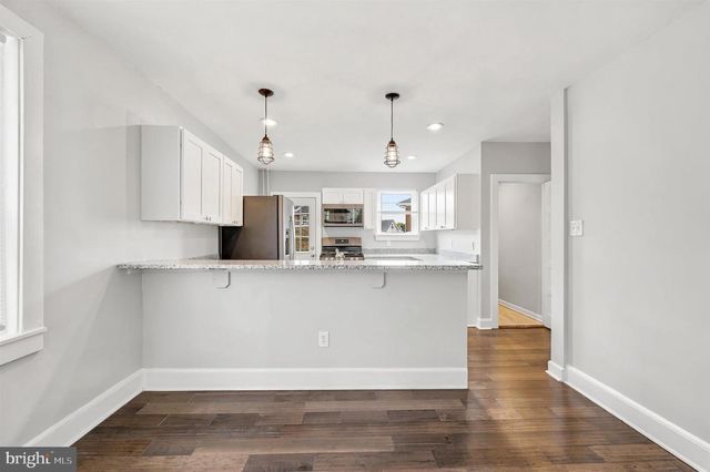732 W RAILROAD AVE, Bryn Mawr, PA 19010