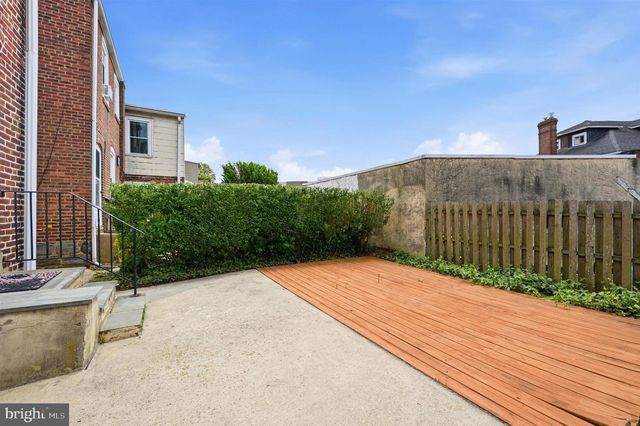 732 W RAILROAD AVE, Bryn Mawr, PA 19010