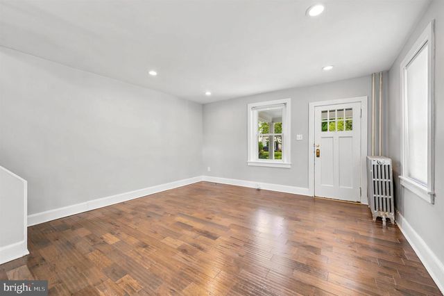 732 W RAILROAD AVE, Bryn Mawr, PA 19010