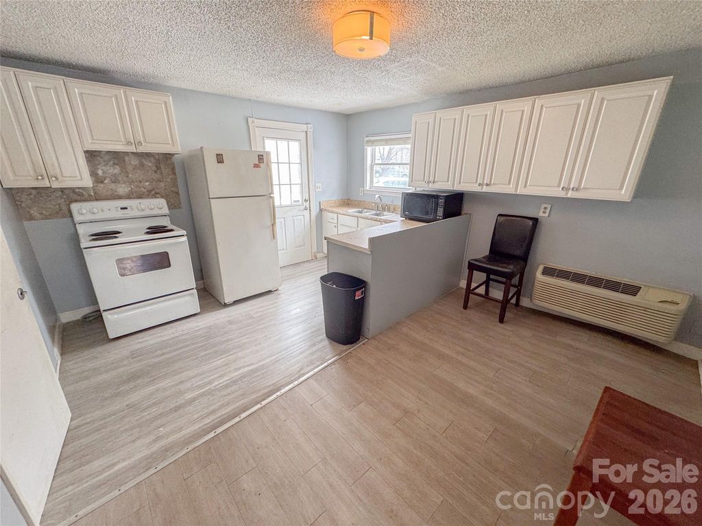 107 Drake Street, Gastonia, NC 28052