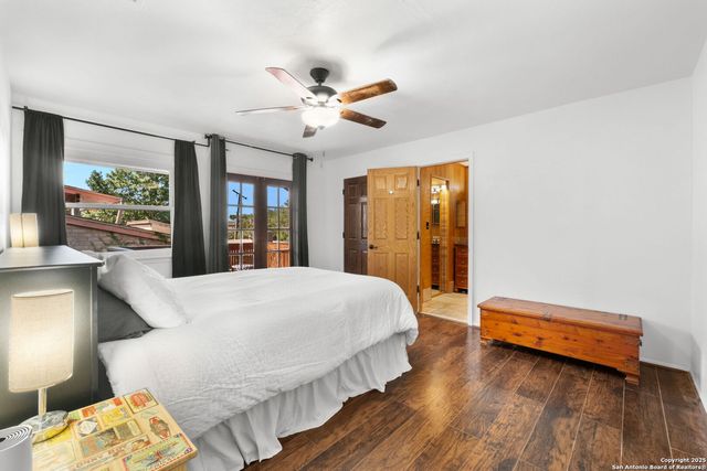 8909 Willmon Way, Windcrest, TX 78239