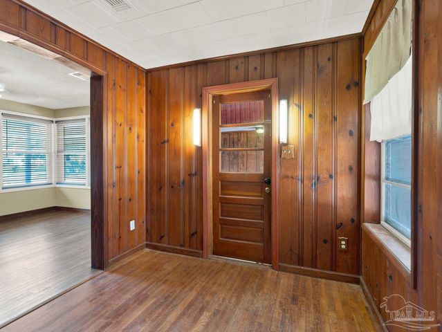 307 Lakewood Rd, Pensacola, FL 32507