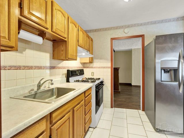 307 Lakewood Rd, Pensacola, FL 32507