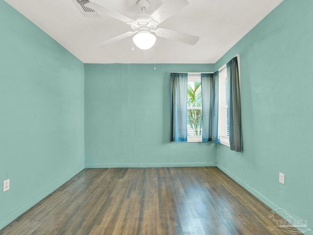 307 Lakewood Rd, Pensacola, FL 32507