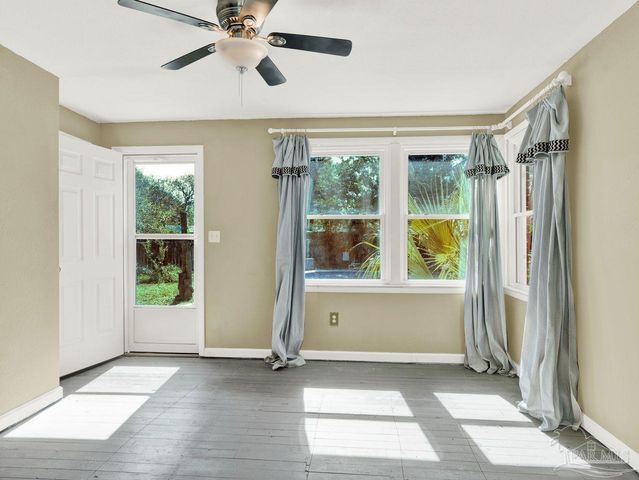 307 Lakewood Rd, Pensacola, FL 32507