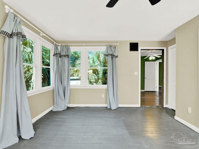 307 Lakewood Rd, Pensacola, FL 32507