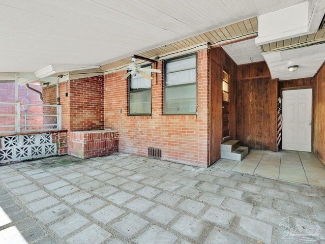 307 Lakewood Rd, Pensacola, FL 32507