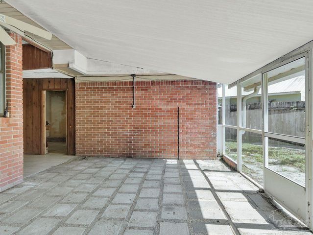 307 Lakewood Rd, Pensacola, FL 32507