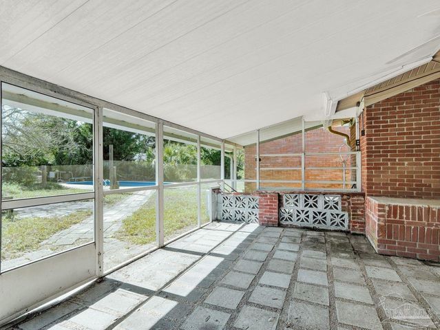 307 Lakewood Rd, Pensacola, FL 32507