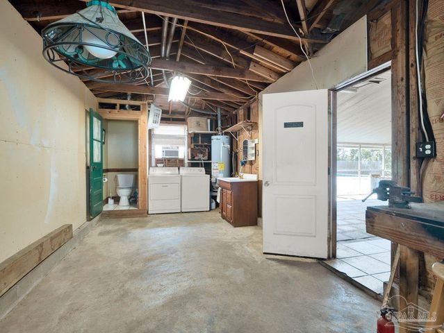 307 Lakewood Rd, Pensacola, FL 32507