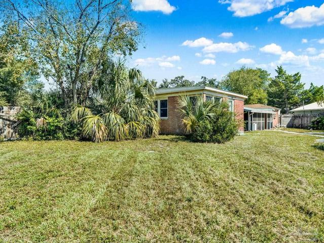 307 Lakewood Rd, Pensacola, FL 32507